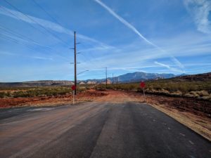 Hiking in Southern Utah: Dino Cliffs Trail